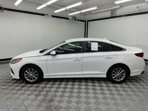 2019 Hyundai SONATA SE