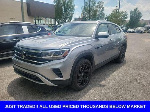 Pyrite Silver Metallic 2023 Volkswagen Atlas Cross Sport 3.6L V6 SE w/Technology