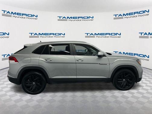 Pyrite Silver Metallic 2023 Volkswagen Atlas Cross Sport 3.6L V6 SE w/Technology