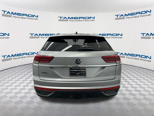 Pyrite Silver Metallic 2023 Volkswagen Atlas Cross Sport 3.6L V6 SE w/Technology