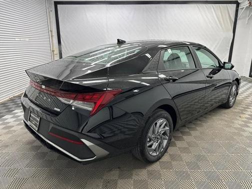 2025 Hyundai ELANTRA HEV Blue