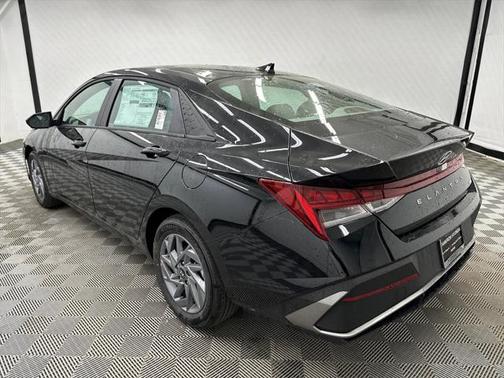 2025 Hyundai ELANTRA HEV Blue