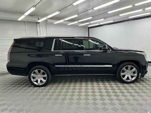 2018 Cadillac Escalade ESV Premium Luxury