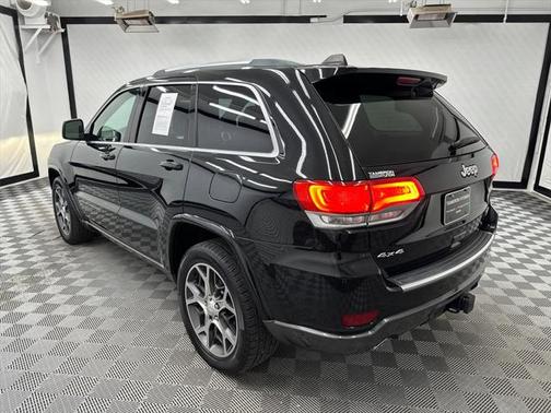 2018 Jeep Grand Cherokee Sterling Edition