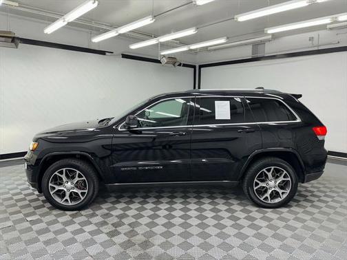 2018 Jeep Grand Cherokee Sterling Edition