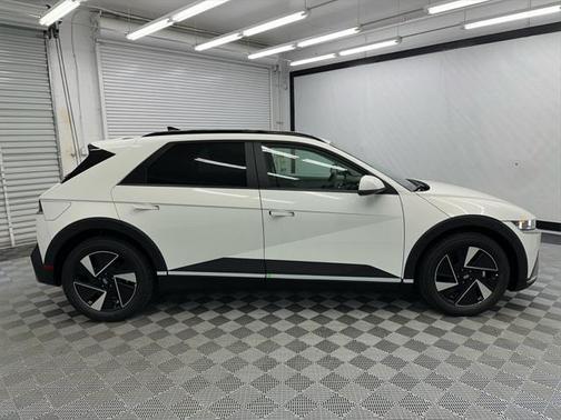 2025 Hyundai IONIQ 5 SEL