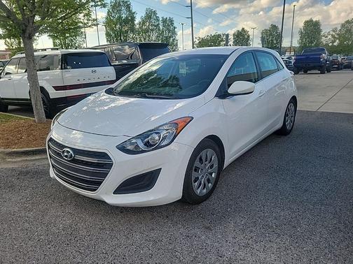 2017 Hyundai Elantra GT Base