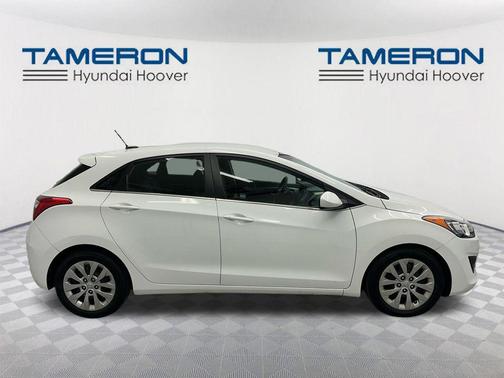 2017 Hyundai Elantra GT Base