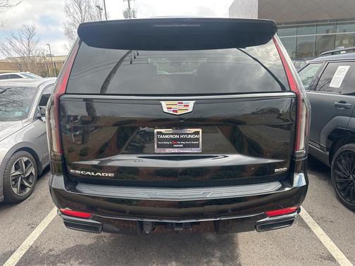 2023 Cadillac Escalade Sport