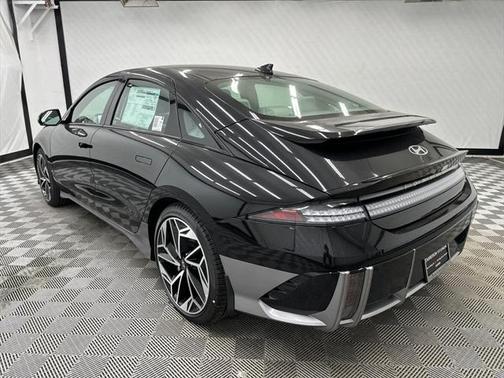 2025 Hyundai IONIQ 6 Limited