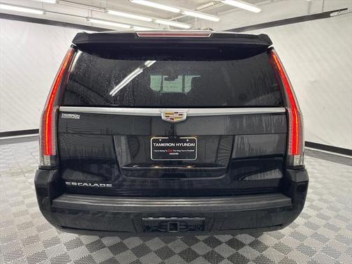 2017 Cadillac Escalade Platinum