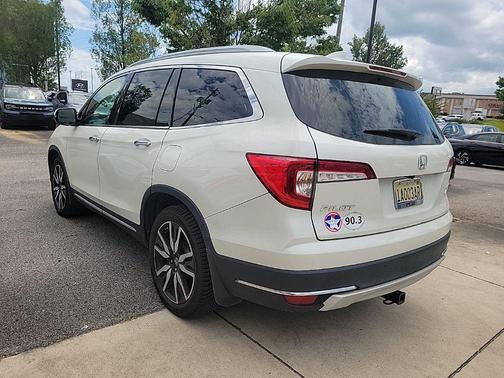 White Diamond Pearl 2019 Honda Pilot Elite
