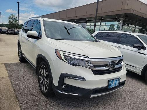 White Diamond Pearl 2019 Honda Pilot Elite