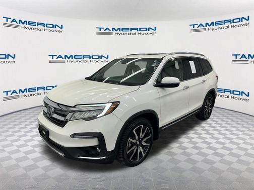 White Diamond Pearl 2019 Honda Pilot Elite