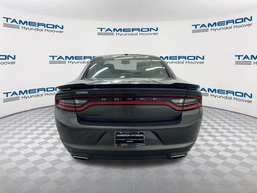 Granite Pearlcoat 2016 Dodge Charger SE