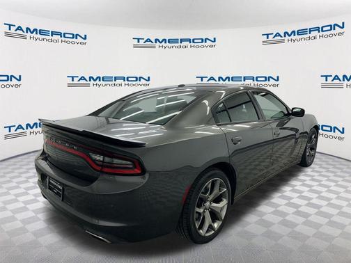 Granite Pearlcoat 2016 Dodge Charger SE