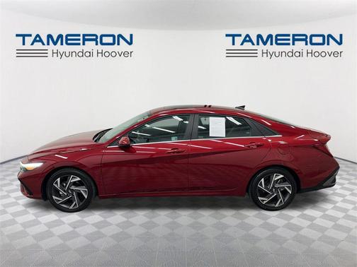 2025 Hyundai ELANTRA SEL