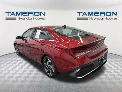 2025 Hyundai ELANTRA SEL