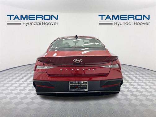 2025 Hyundai ELANTRA SEL