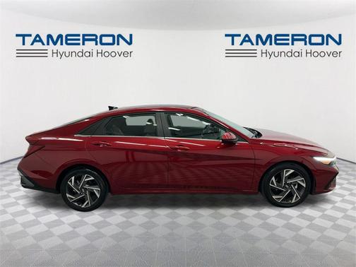 2025 Hyundai ELANTRA SEL