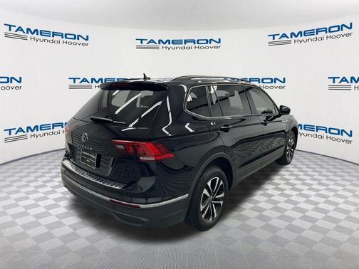Deep Black Pearl 2024 Volkswagen Tiguan 2.0T S