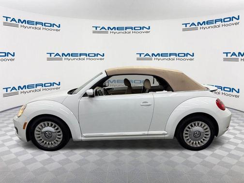 Pure White/Black Roof 2015 Volkswagen Beetle 1.8T