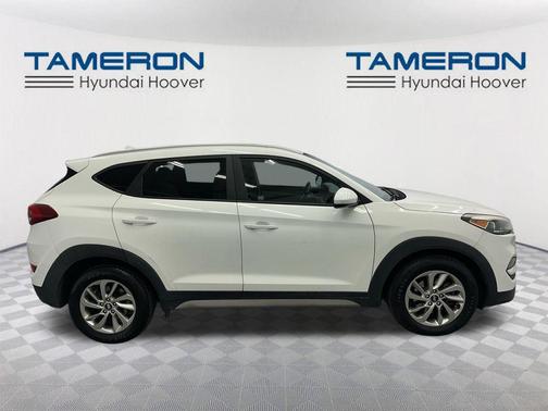 Dazzling White 2018 Hyundai TUCSON SEL