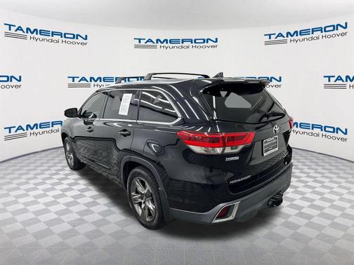 Midnight Black Metallic 2018 Toyota Highlander Limited Platinum