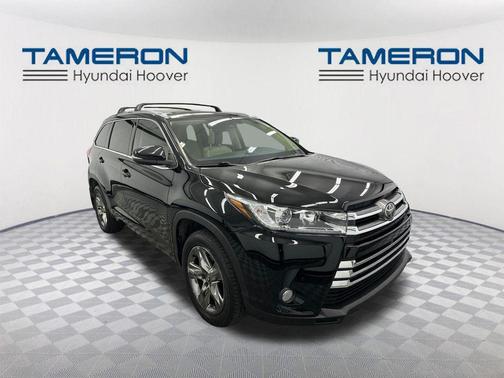 Midnight Black Metallic 2018 Toyota Highlander Limited Platinum