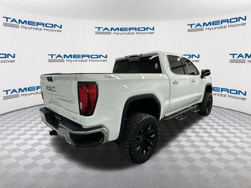 Summit White 2024 GMC Sierra 1500 SLT