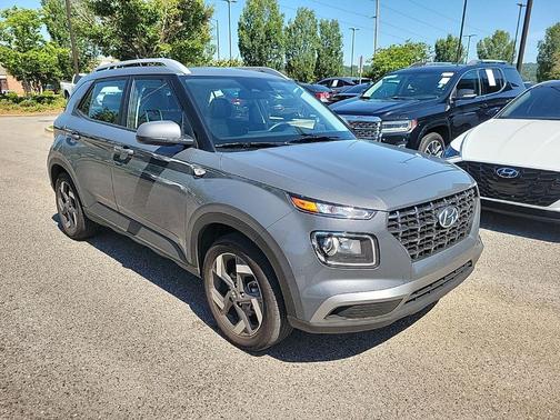 Ecotronic Gray 2026 Hyundai VENUE SEL