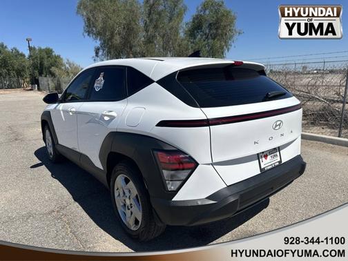 2025 Hyundai KONA SE