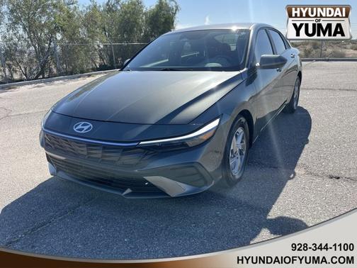2025 Hyundai ELANTRA SE