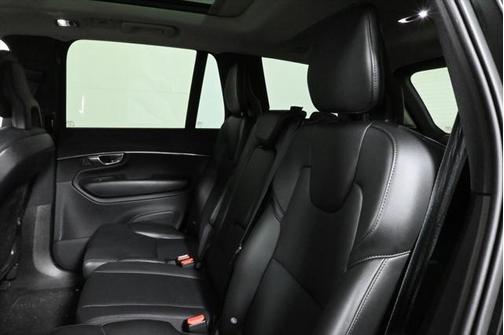2020 Volvo XC90 T5 Momentum