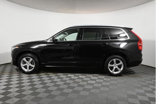 2020 Volvo XC90 T5 Momentum