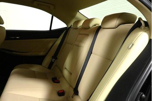 2016 Lexus IS 300 Base