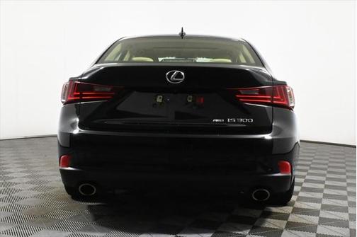 2016 Lexus IS 300 Base