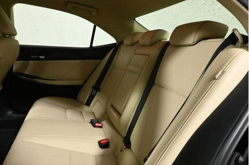2016 Lexus IS 300 Base