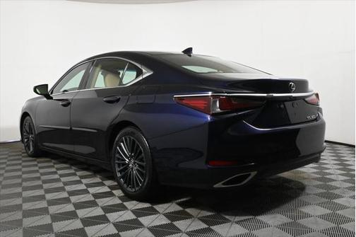 2022 Lexus ES 350 Base