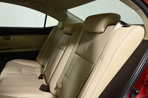 2017 Lexus ES 350 Base