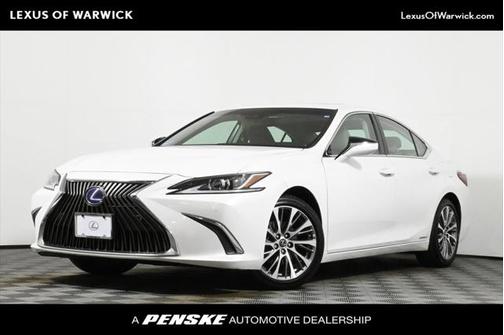2020 Lexus ES 300h Base