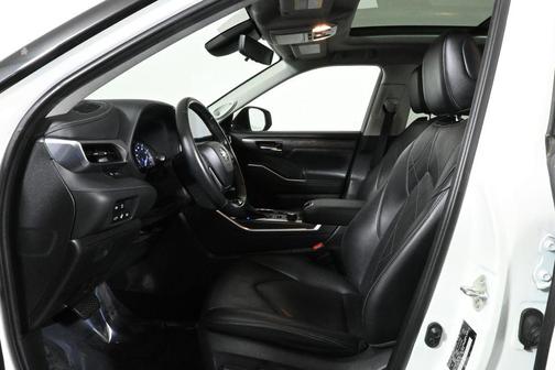 2020 Toyota Highlander Platinum