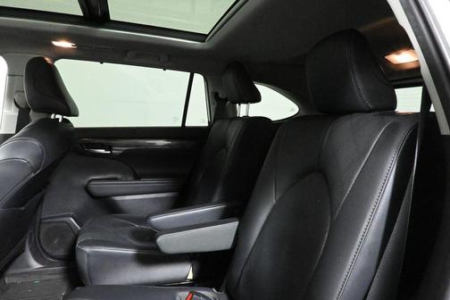 2020 Toyota Highlander Platinum