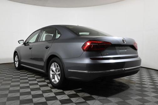 2018 Volkswagen Passat 2.0T S