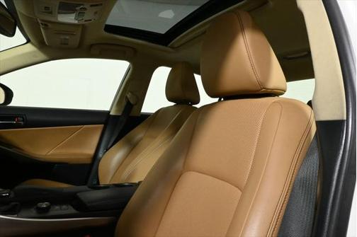 2016 Lexus IS 300 Base