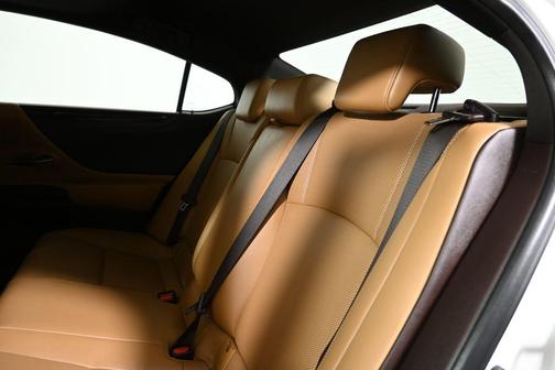 2021 Lexus ES 250 Base