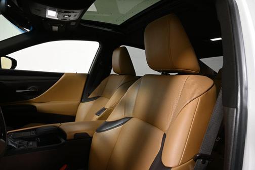 2021 Lexus ES 250 Base