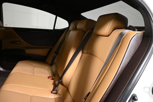 2021 Lexus ES 250 Base