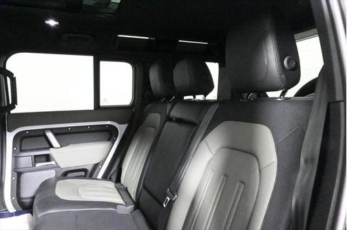 2022 Land Rover Defender 110 X-Dynamic SE
