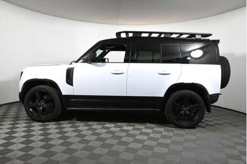 2022 Land Rover Defender 110 X-Dynamic SE